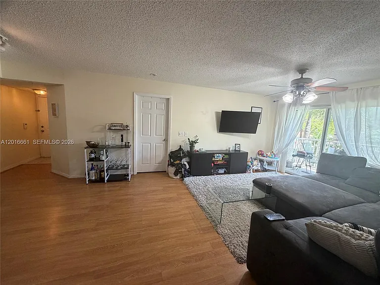 5045 Wiles Rd #201 — Photo 7