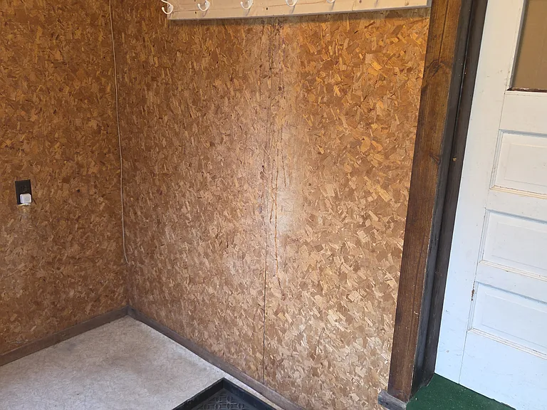 325 N Monroe St — Photo 14