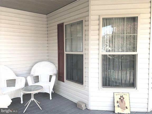2nd image of 1616 Pennsylvania Ave Unit 203