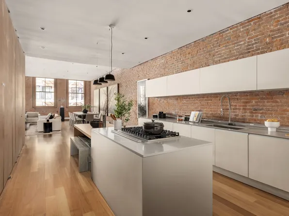 50 Lispenard Street image 7 of 14