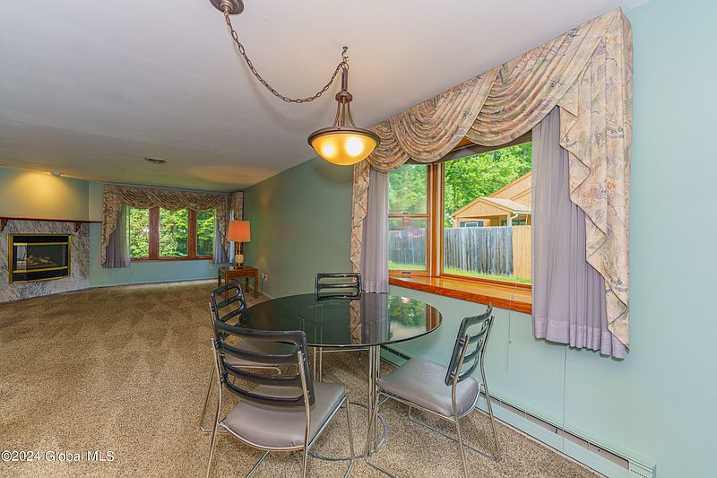 5th image of 14 Glenbrook Drive