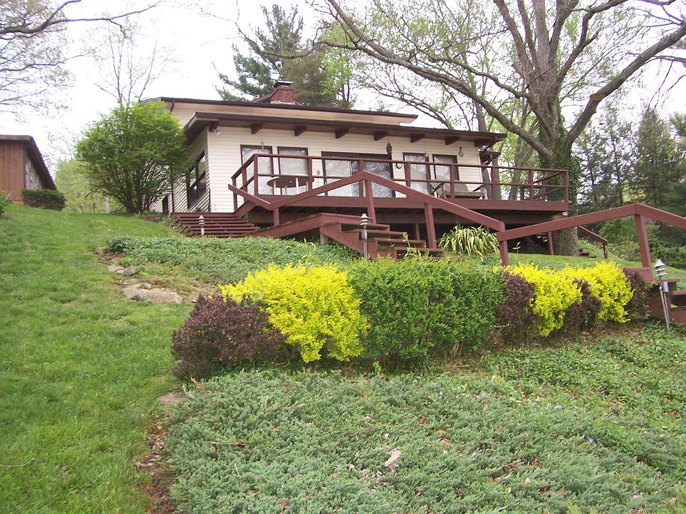1st image of 7620 Lakewood Dr