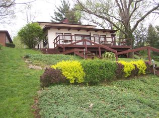 7620 Lakewood Dr, Unionville, IN 47468