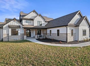 N33W29488 Millridge Rd, Pewaukee, WI 53072