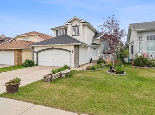1420 E Meadowbrook Dr SE, Airdrie, AB T4A 2B4