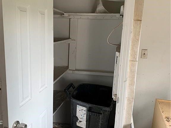 4th image of 2328 Forest Home Ave