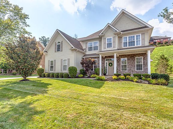 3rd image of 10301 Autumn Valley Ln
