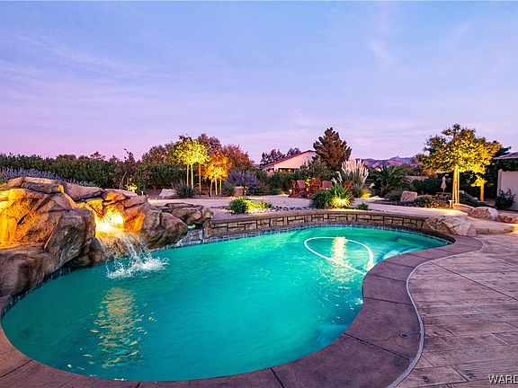 3rd image of 3373 Southern Vista Drive