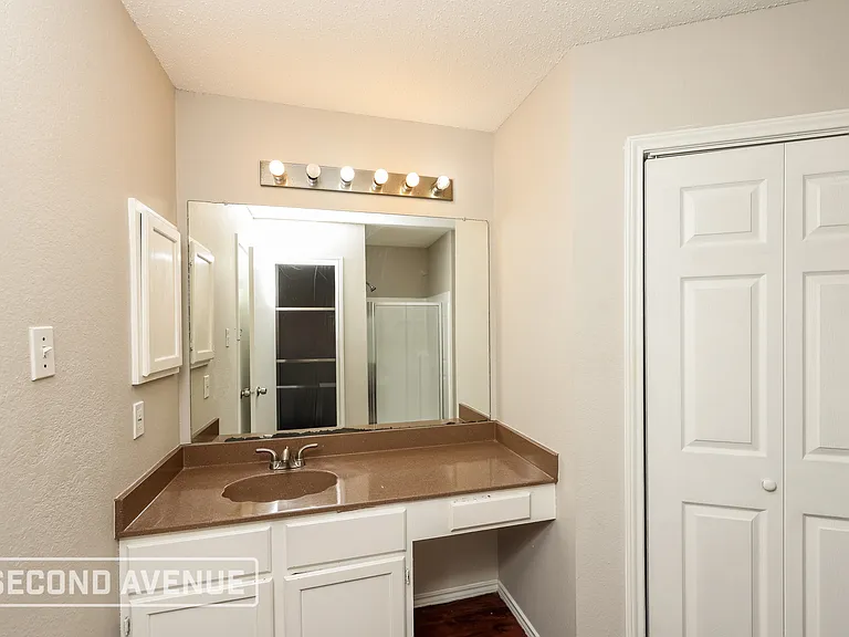 12931 Parker Ct — Photo 12