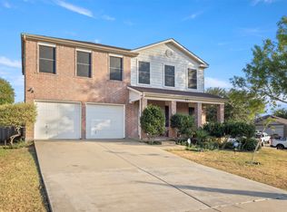 221 Pinecrest Dr, Seagoville, TX 75159
