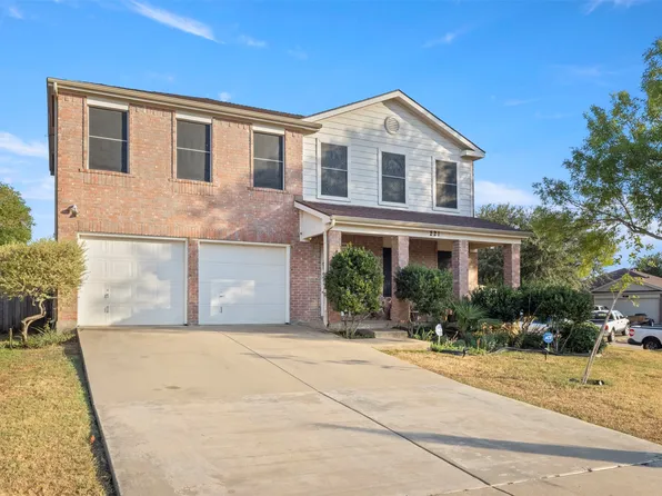 221 Pinecrest Dr, Seagoville, TX 75159