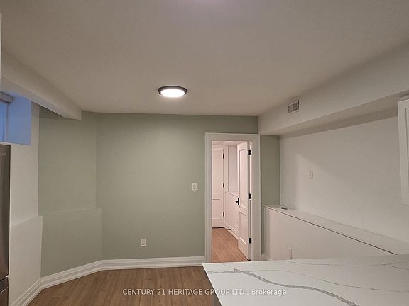 4th image of 60 Fuller Ave