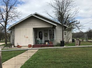 400 Saline Ave, Menard, TX 76859