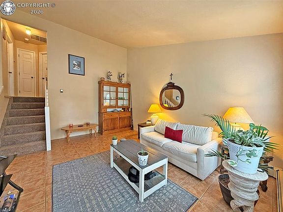 3rd image of 489/491 N Raynolds Ave