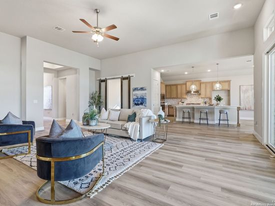 641 Vale CT, New Braunfels, TX 78132