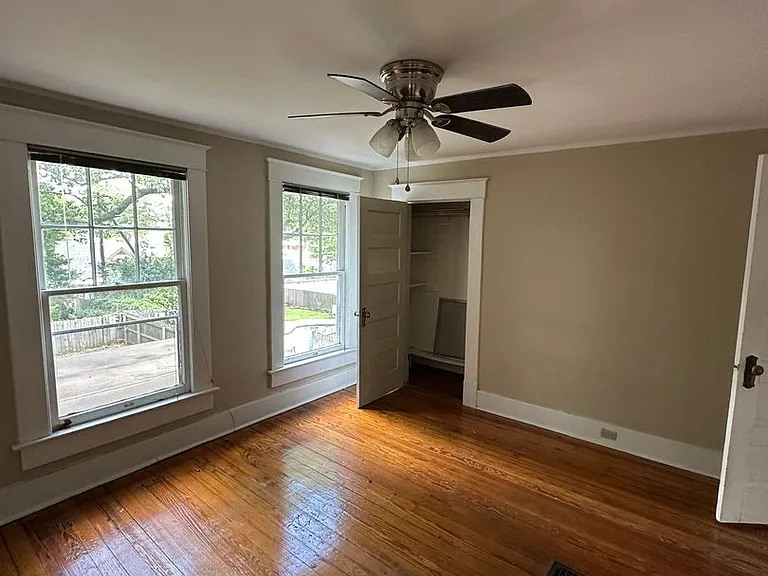 1884 Vinton Ave — Photo 15