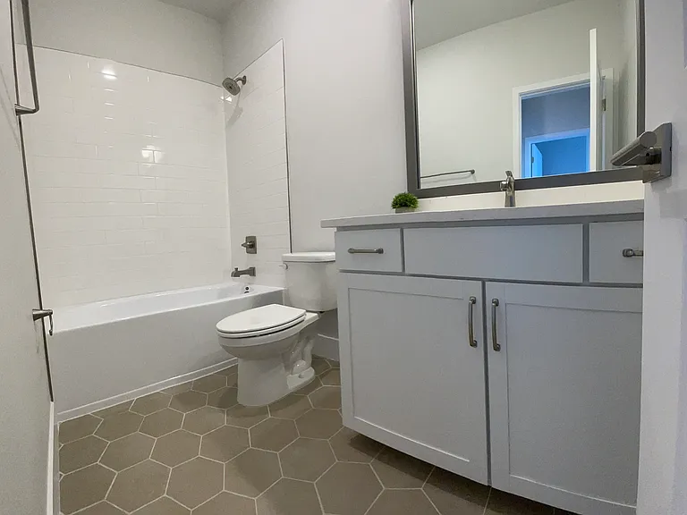1704 Gem Ln — Photo 23