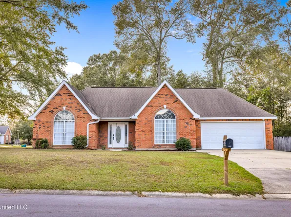 14350 Oakview Cir, Vancleave, MS 39565