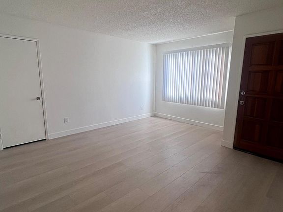 4th image of 1233 Stanley Ave APT 7