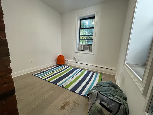 Rented by RCO Realty Inc | media 7