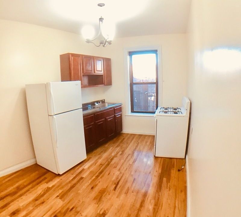 1st image of 351 E 21st St APT 4E
