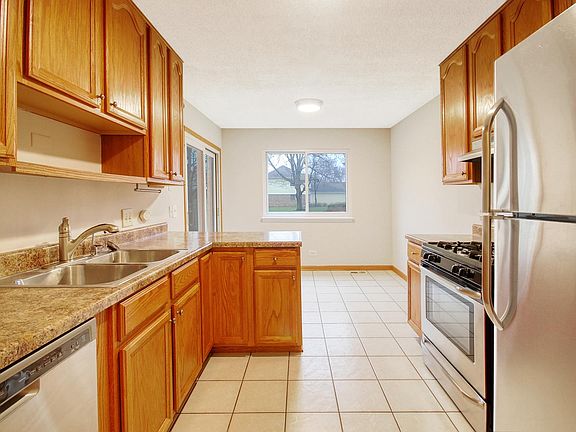 4th image of 1168 Silverwood Ct APT A1