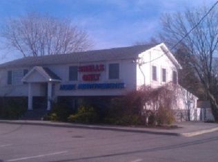 680 Sunrise Hwy, West Babylon, NY 11704