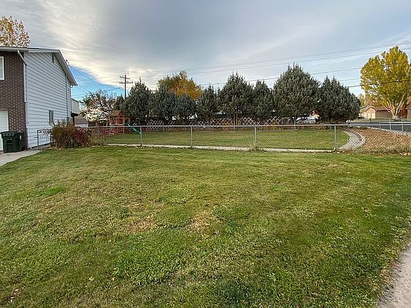 3rd image of 1126 Forest Dr