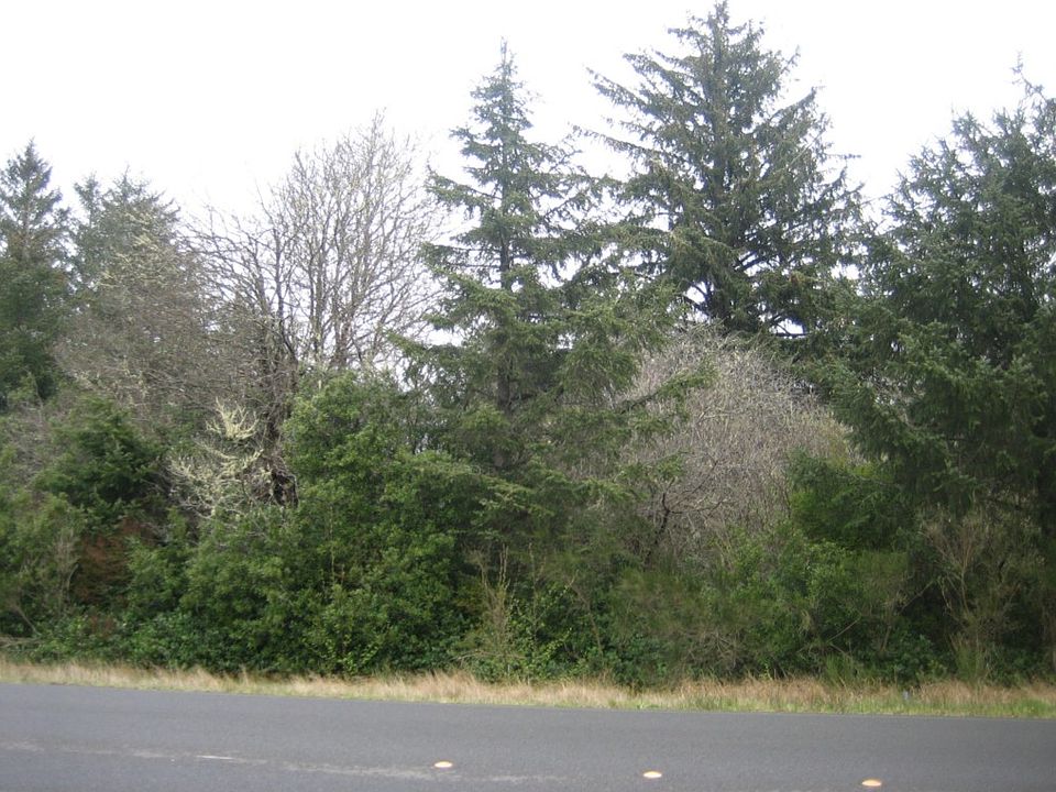 1st image of 898 Mount Olympus Ave SE