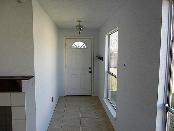 3rd image of 7311 San Simeon Dr