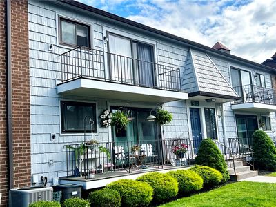 25-7 Great Wood Ct, Fairport, NY, 14450