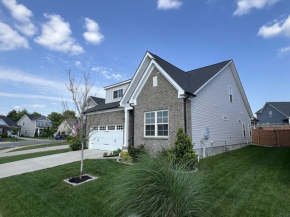 3rd image of 1227 Westgate Dr