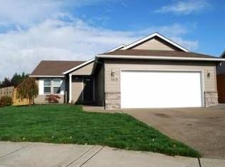 1413 Mount View Ln, Molalla, OR 97038