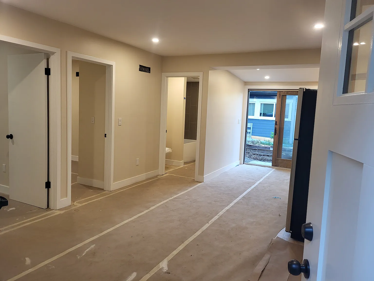2 bed, 512 sqft, $2,500 — Photo 4