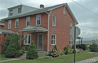 2nd image of 423 E Locust St