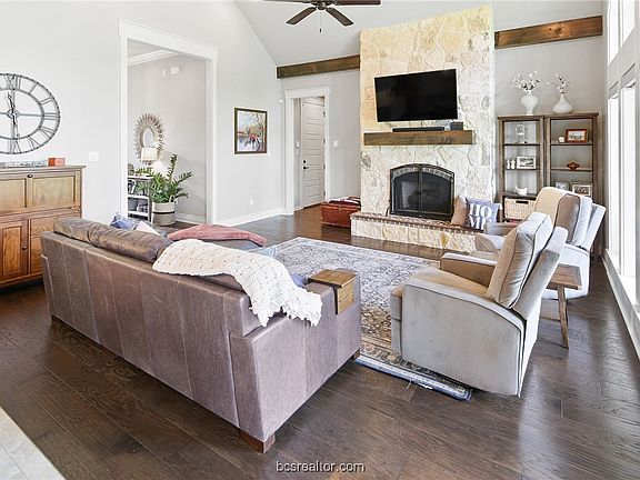 5th image of 2909 E Embers Ct