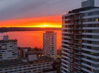 1725 Pendrell St #1803, Vancouver, BC