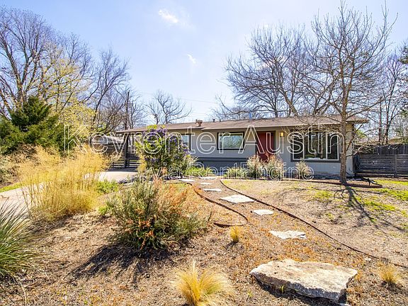 4th image of 3005 Birdwood Cir