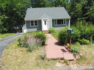 88 Lakeside Dr, Bridgeport, CT 06606