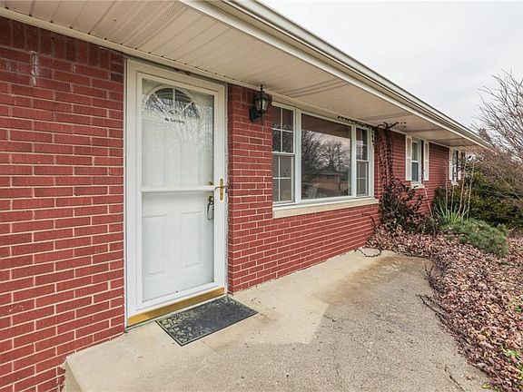 2nd image of 3606 Whalen Ave