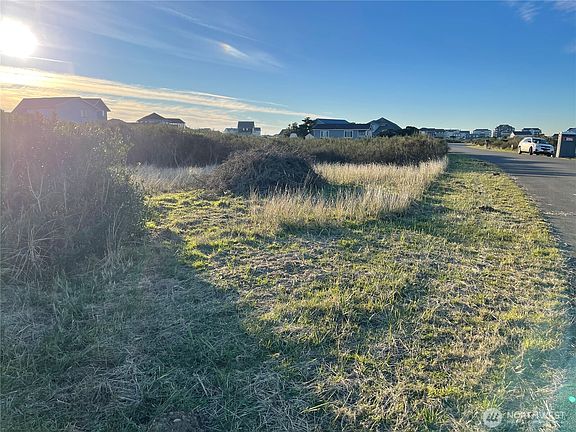 3rd image of 1471 Trade Wind Avenue SW