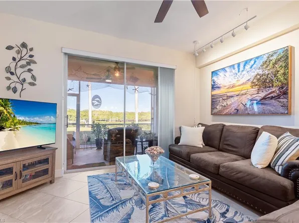 162 Newport DR #1204, NAPLES, FL 34114