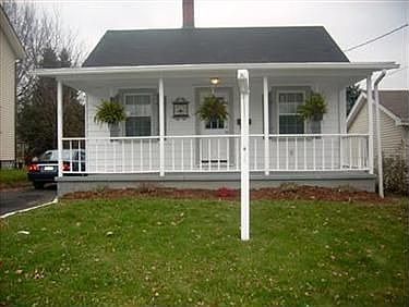 2nd image of 631 Geneva Ave