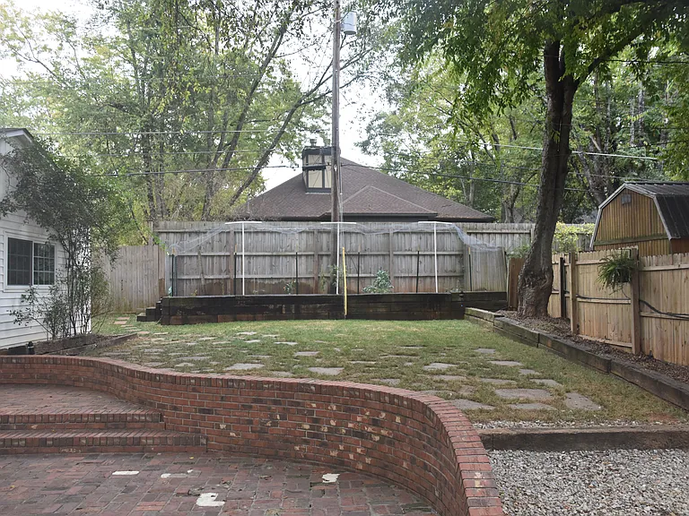 1919 Vanderbilt Cir SW — Photo 26