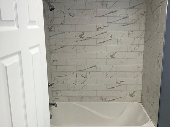 4th image of 3333 N Capitol Ave #3333
