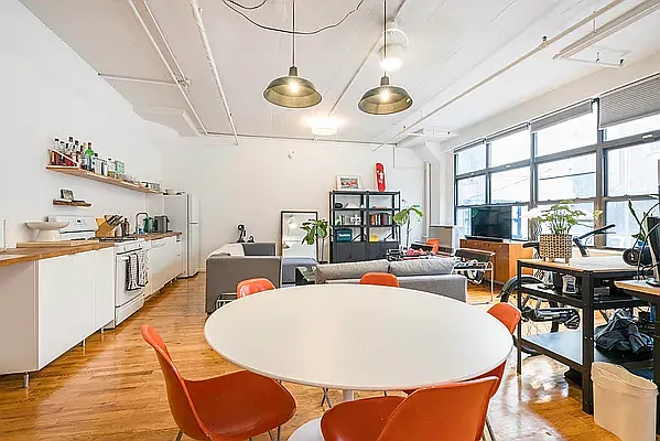 Rented by EXR | media 1