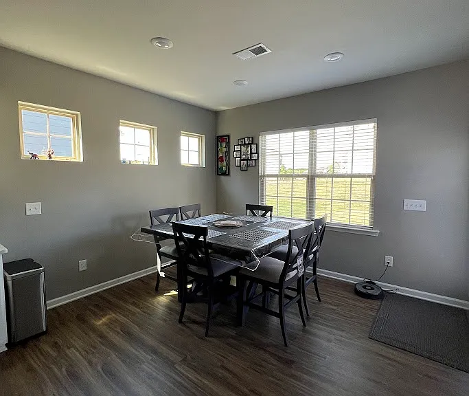 1660 Corwin Bend Rd — Photo 8