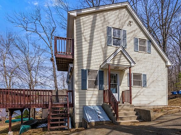 2nd image of 25 Island Rd