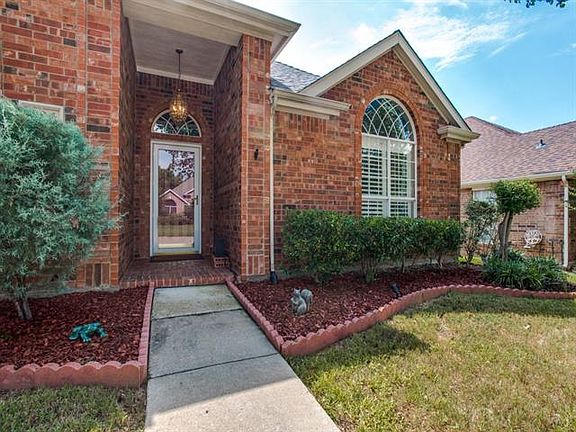 3rd image of 904 Chapel Dr