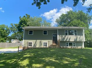 20 Michel Dr, Henrietta, NY 14467